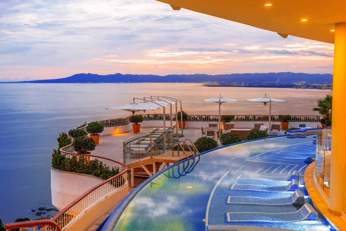 Grand Miramar Specials